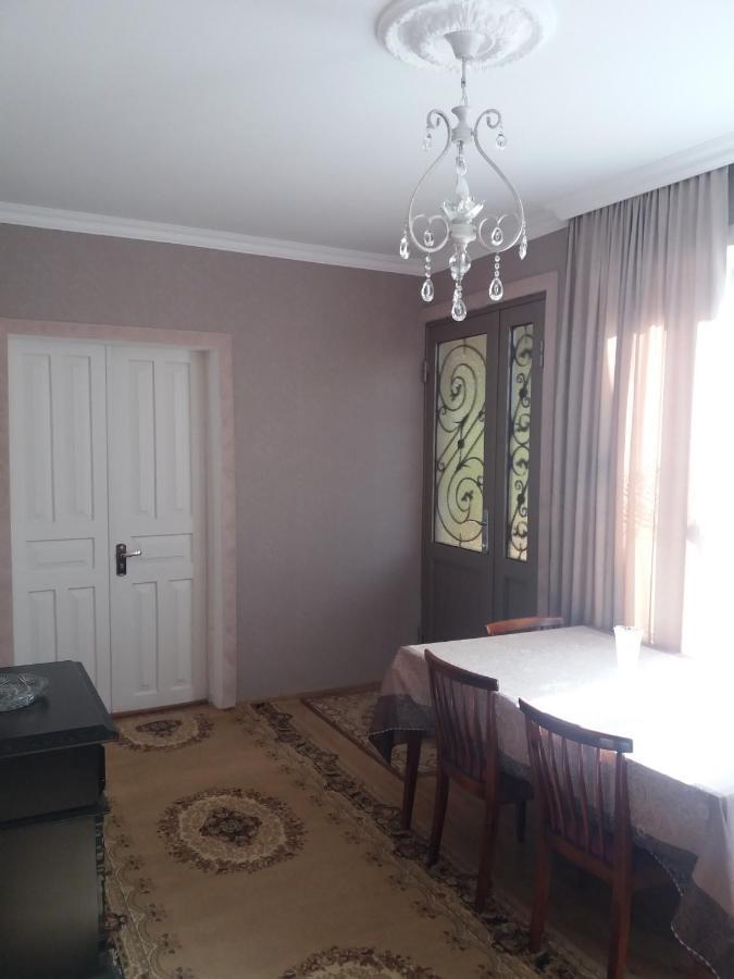 Guest House Darejani Kutaisi Exterior photo