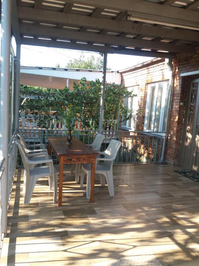 Guest House Darejani Kutaisi Exterior photo