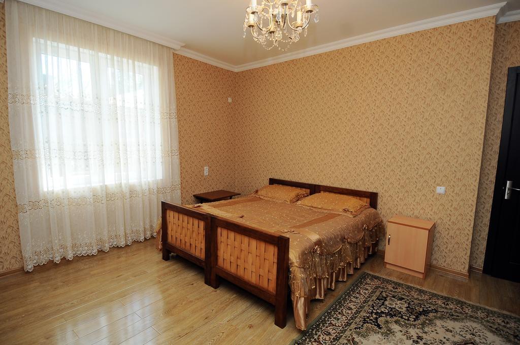 Guest House Darejani Kutaisi Exterior photo